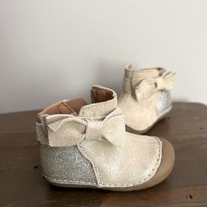 Stride rite size 3 M infant boots - new without tags